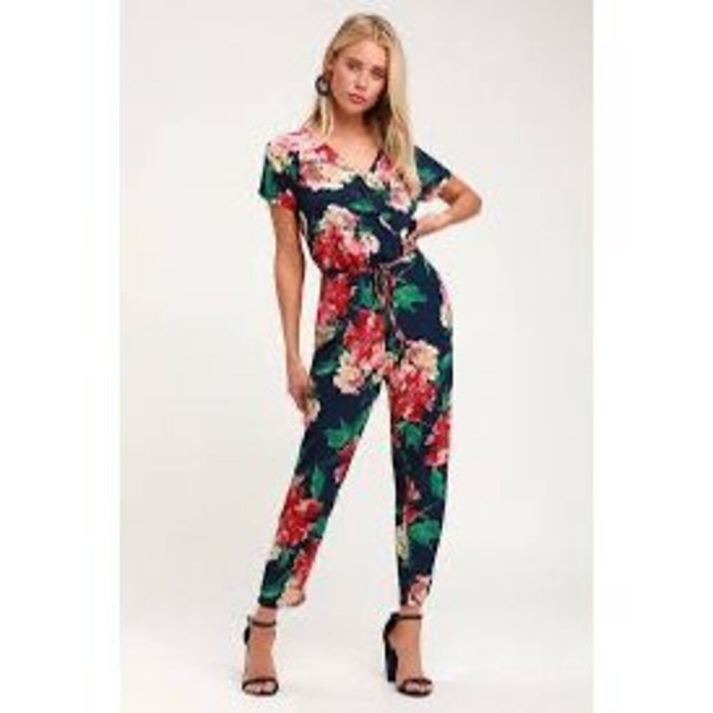 Lulus Size M Floral Surplice Jumpsuit Navy Blue Red Flower Tropical Tie Waist